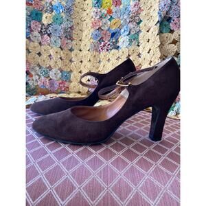 Vintage 1970s brown suede mary Jane’s high heel size 8 Erica 70s fashion classic